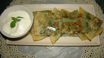 Leek Stuffed Flat Bread (bolani gandana) Recipe