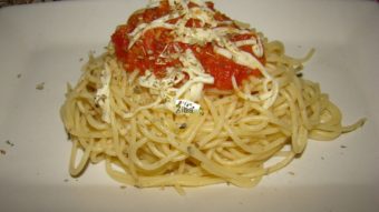 Spaghetti with Tomato Sauce Recipe
