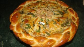 Cheesy Pizza Pie Recipe