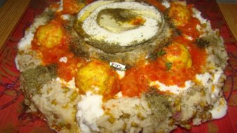 Soft Rice,Mung Bean with Curd & Chicken Meatballs Recipe